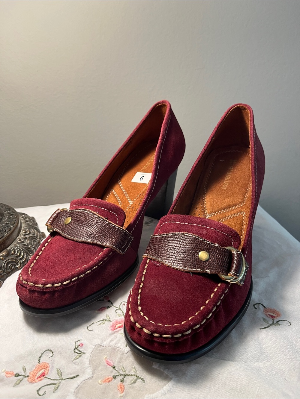 NEW Naturalizer Pinot Noir Suede Winsome Heels Size 9 M